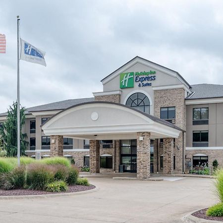 Holiday Inn Express & Suites Wadsworth By Ihg Екстериор снимка