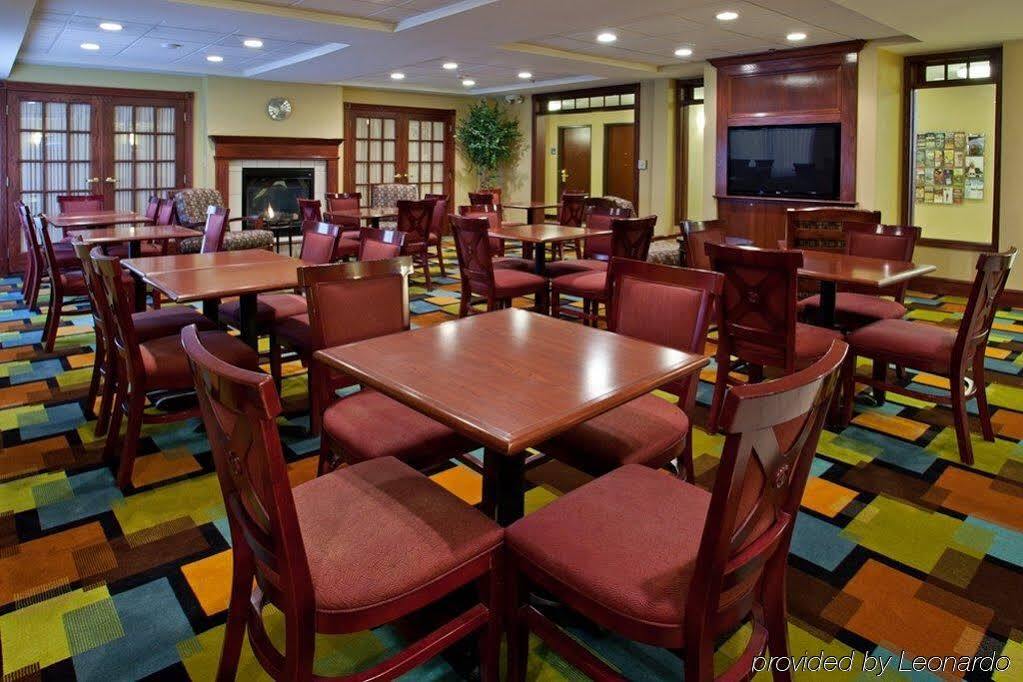 Holiday Inn Express & Suites Wadsworth By Ihg Екстериор снимка